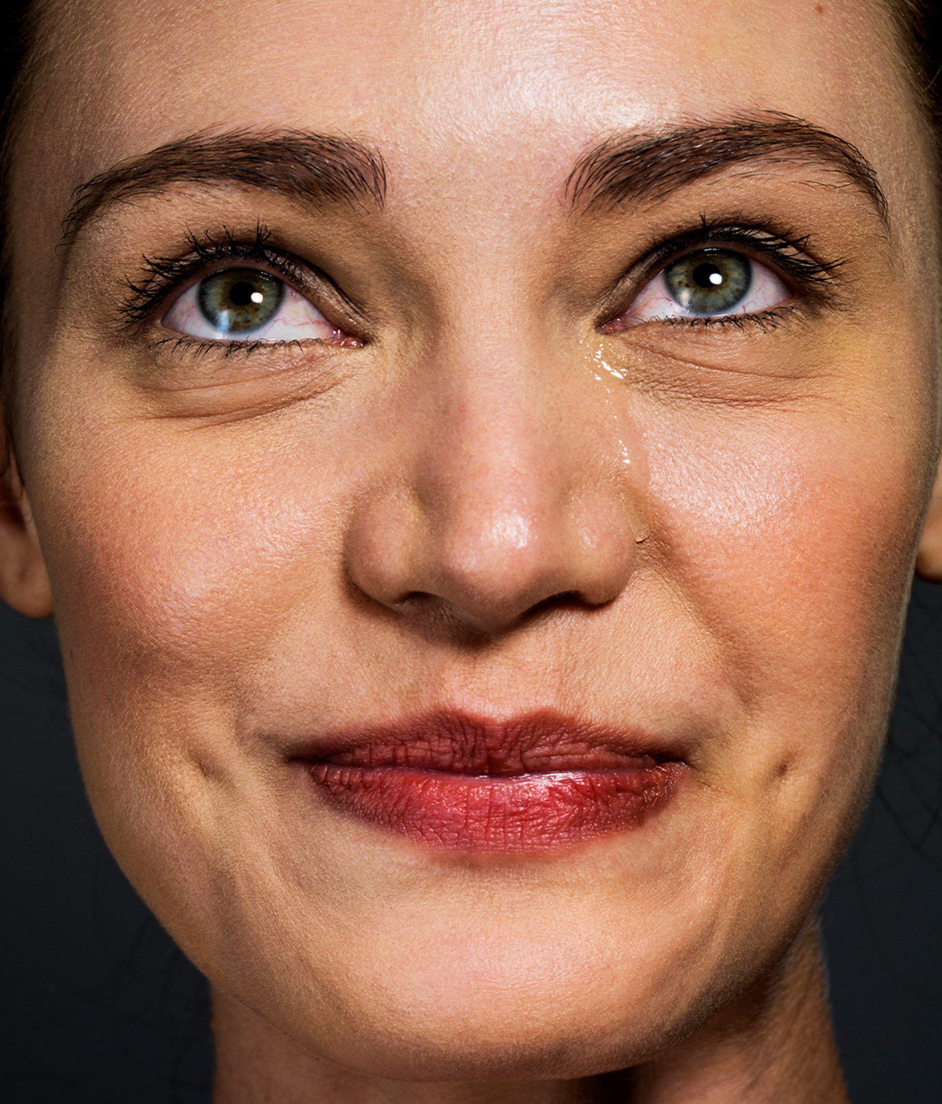 Ekspertski vodič za preuzimanje kontrole nad vašim emocijama 3 devojka koja plače