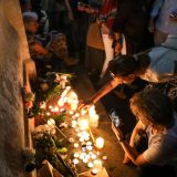 Stotine Beograđana odalo počast Gabi Novak, Arsenu i Matiji Dedić