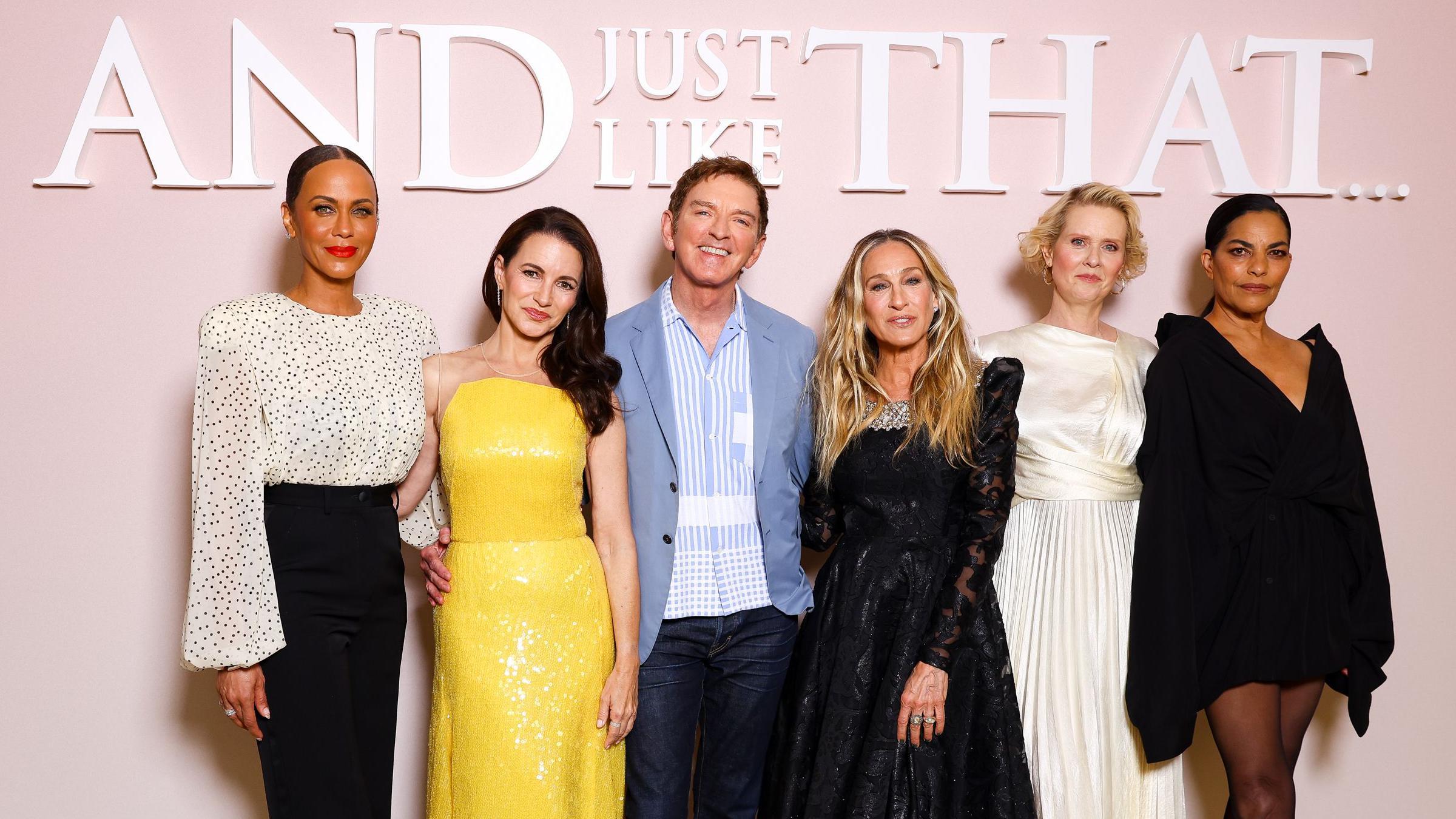 'I tek tako'...kraj serije, autori najavili da neće biti nove sezone 1 S leva na desno - Nikol Ari Parker, Kristin Dejvis, Majkl Patrik King, Sara Džesika Parker, Sintija Nikson i Sarita Čoudhari.