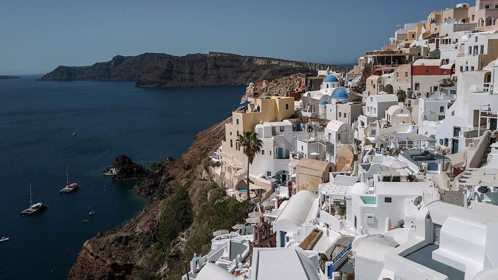 Neki podvodni vulkani bi uskoro mogli da eruptiraju - treba li da strahujemo 6 Santorini