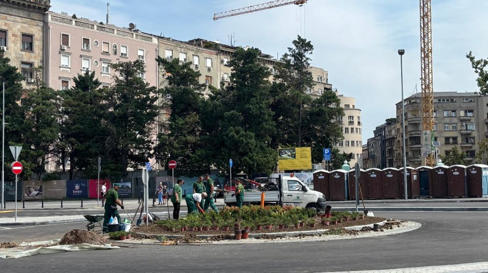 (FOTO) Šta se dešava u Pionirskom parku dok se uređuje prostor oko Skupštine? 1