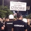 (VIDEO, FOTO) Protesti "Srbijo probudi se" širom zemlje: U "Ćacilendu" predsednik Srbije i Andrej Vučić, u Novom Sadu muškarac sa pištoljem, okršaji građana i pristalica SNS, u Nišu pretučen student 8