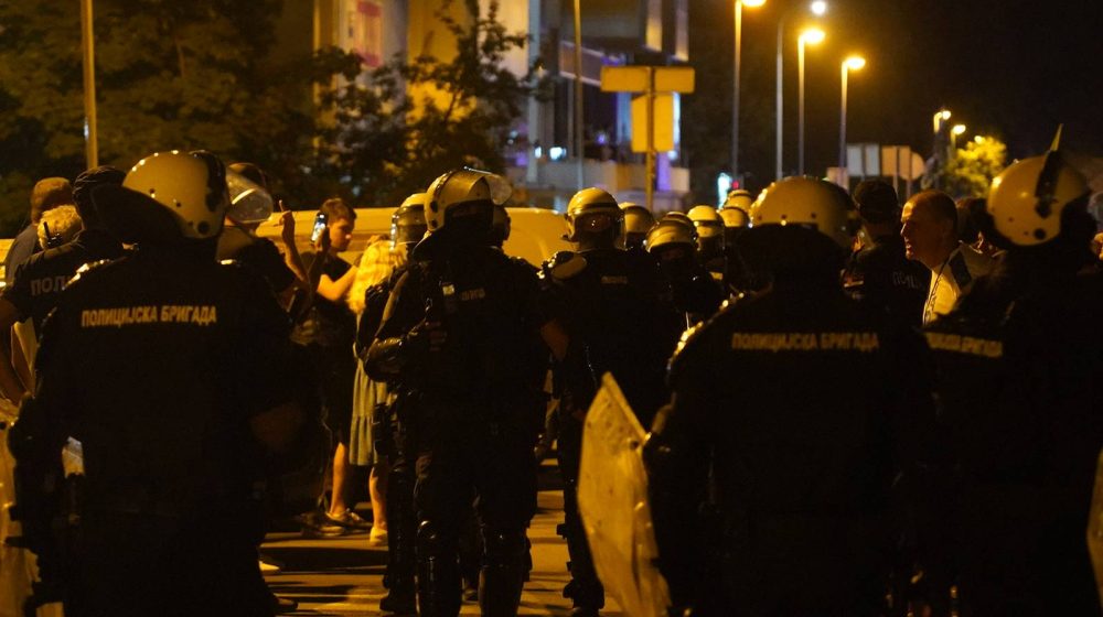 žandarmerija na protestu na Novom Beogradu