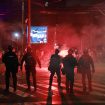 Frans pres o protestima: Srbija ključa, politička kriza prerasla u sukobe i nasilje 12