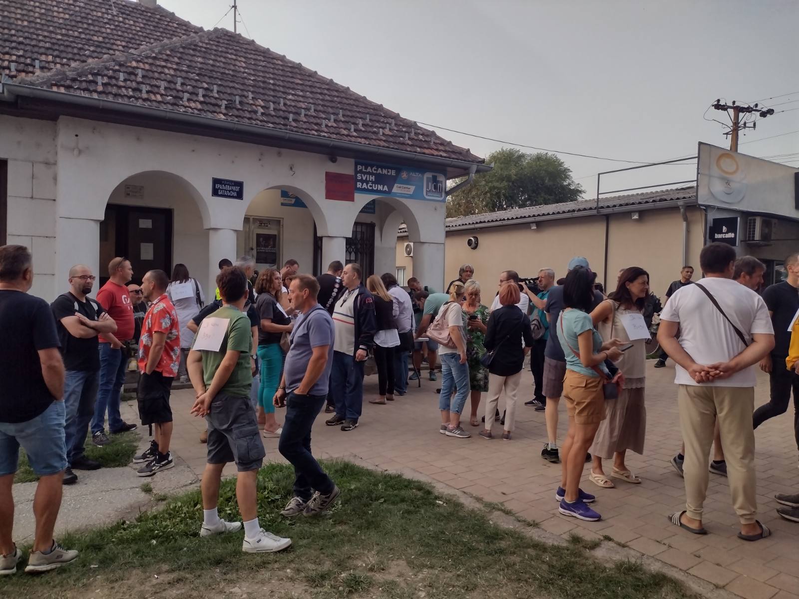 Ja sam vođa i niko nije sam: Protest podrške studentu Luki Stevanoviċu u Kragujevcu 2 Ja sam vođa i niko nije sam: Protest podrške studentu Luki Stevanoviċu u Kragujevcu 2