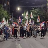 AP: Velika eskalacija drugog uzastopnog dana sukoba na antivladinim protestima u Srbiji 4