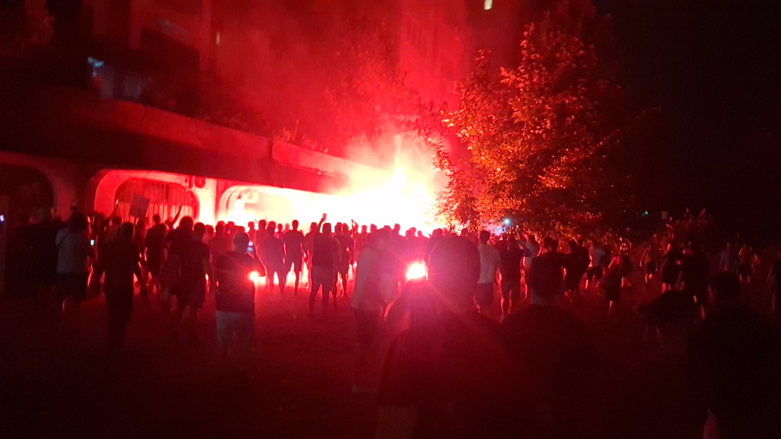 Novi Sad na ivici građanskog rata i metak zbog kojeg je mogao i zvanično da počne 3 Novi Sad na ivici građanskog rata i metak zbog kojeg je mogao i zvanično da počne 3