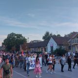 Hteli ne hteli, koalicioni partneri SNS morali na skupove protiv blokada: Hoće li ipak pozvati građane da se okupe u subotu? 7