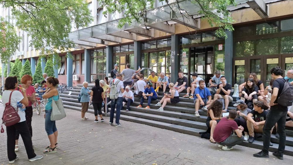 Advokat Marije Vasić: Čudno je što je pritvor produžen, a ništa se ne dešava u predmetu 2 Advokat Marije Vasić: Čudno je što je pritvor produžen, a ništa se ne dešava u predmetu 1