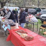 Poljoprivredni blokadni bazar u novosadskom kampusu: Biciklisti se okupljaju kod Futoške pijace 9