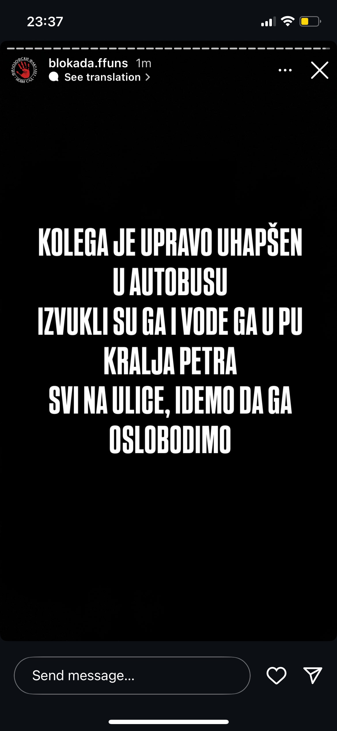 Studenti u blokadi Filozofskog fakulteta: Naš kolega u Novom Sadu uhapšen u autobusu 2 Studenti u blokadi Filozofskog fakulteta: Naš kolega u Novom Sadu uhapšen u autobusu 2