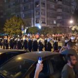 Desetoro uhapšenih na protestu u Novom Sadu braniće se sa slobode 6