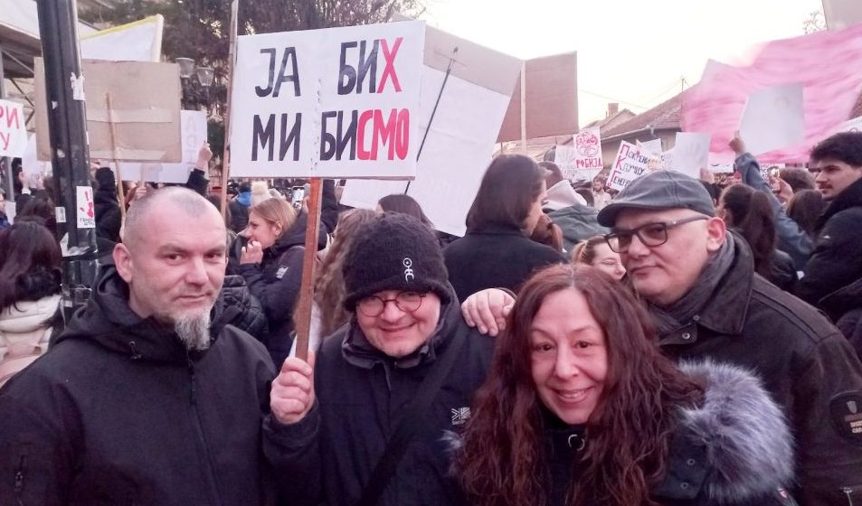 "Plakao sam kad je pala Sekuritatea": Dragan Cvetanović Ceja, molekularni biolog, muzičar i pripovedač 1