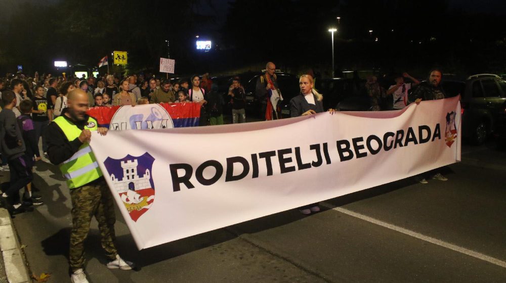 Protest beogradskih roditelja ispred Ministarstva prosvete 1
