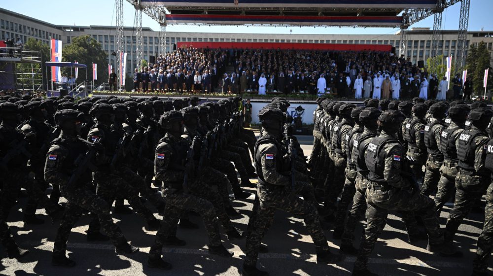 Vučić o obaveznom vojnom roku: Kreće ove godine, uradićemo to brzo 11