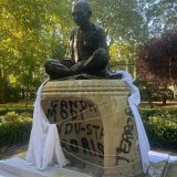 Vandalizovan Gandijev spomenik u Londonu, Indija čin nazvala 'sramotnim' 5