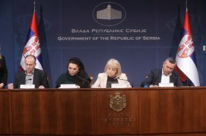 Otpremnine i jubilarne nagrade podelile prosvetare: Ako tetkica treba da bira između 600 i 300.000 dinara, šta mislite da će izabrati? 28