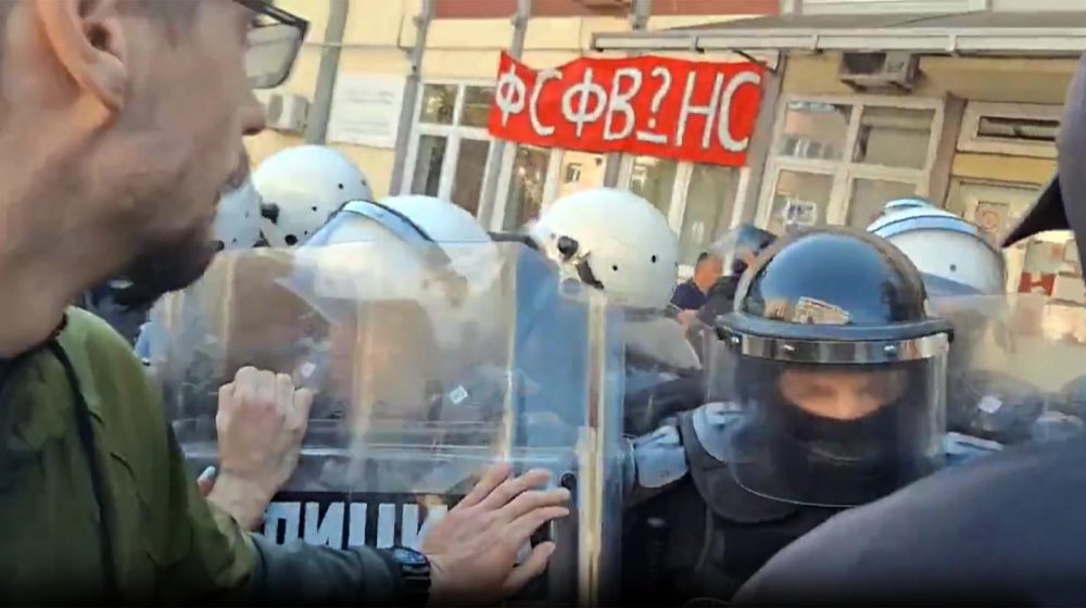 U Nišu večeras "hitna akcija" zbog policijske represije sinoć u Novom Sadu: Kružni tok kod Delte, 20 časova 1