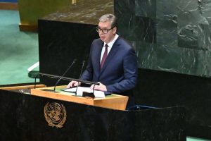 Predsednik Srbije Aleksandar Vučić se rano jutros preko svog Instagrama obratio porukom da ga očekuje naporan dan ali, kako veruje i uspešan, na Samitu Evropske političke zajednice, tokom kog će imati susrete sa više svetskih lidera.