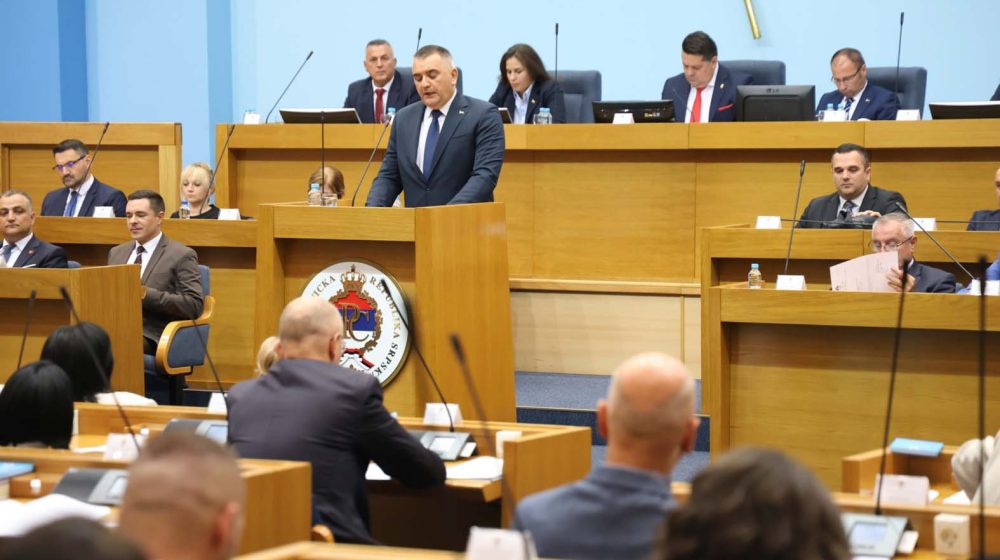 Skupština Republike Srpske usvojila ostavku premijera Minića, opozicija nije došla na sednicu 1