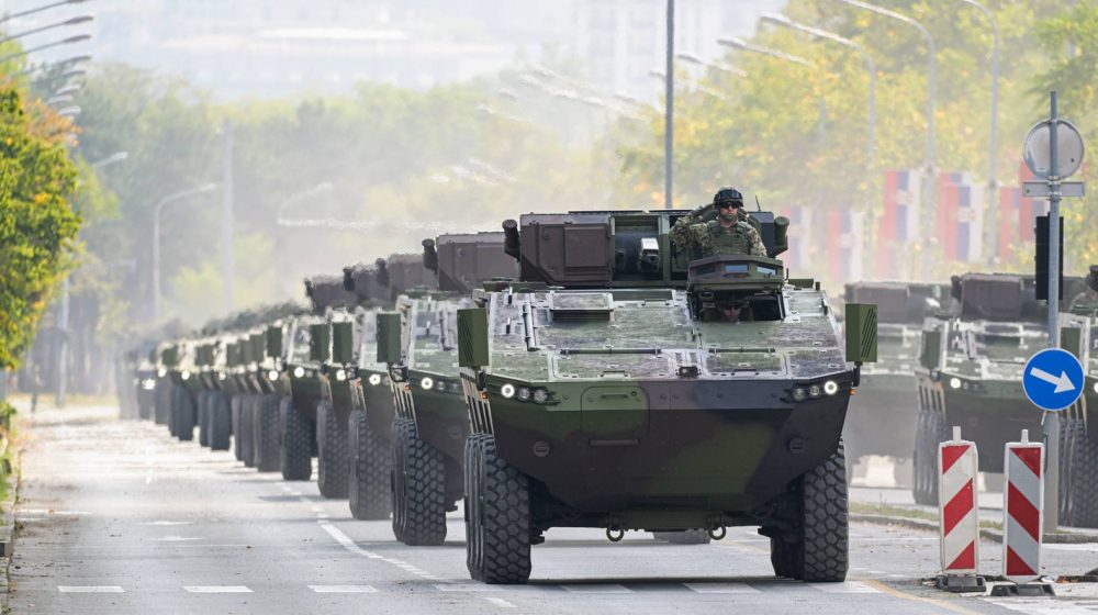 SNS blokada, vojna parada: Poslednji čin 1