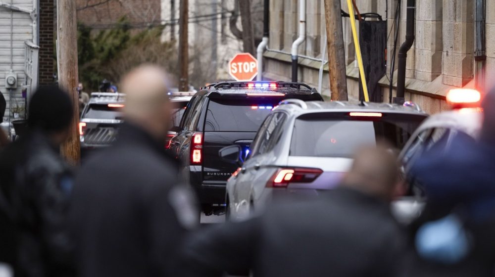 Pucnjava u Pensilvaniji: Ubijena tri policajca u sukobu sa naoružanim napadačem 1