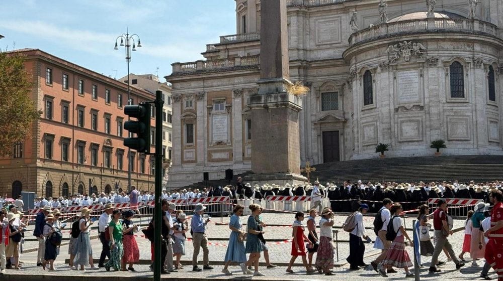 Više stotina katolika, pripadnika LGBTQ+ zajednice, na hodočašću u Rimu 1