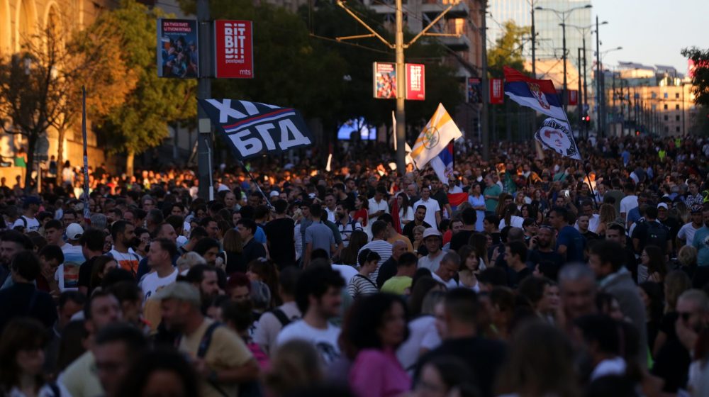 Šta govori brojnost građana na protestu 1. septembra? 1