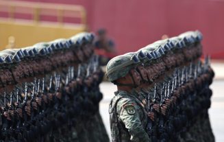 Military parade marks 80th anniversary of the end of the Sino-Japanese War in Beijing Kako je izgledala vojna parada u Pekingu na kojoj je bio i Vučić? (FOTO, VIDEO) 7
