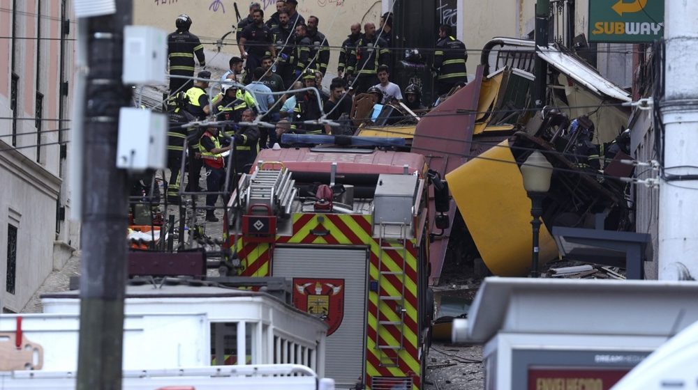 Preveze oko tri miliona putnika godišnje: Kako funkcioniše lisabonska uspinjača koja je iskočila iz šina pri čemu je stradalo 15 ljudi? 1