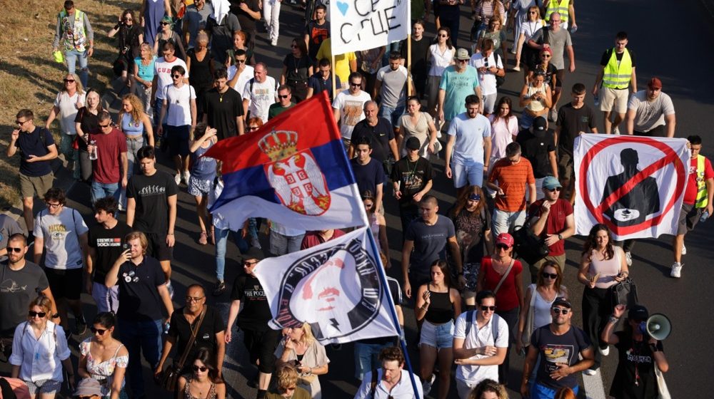 Vašington post o protestima u Srbiji i gde je "guraju", pismu Vučića i očekivanjima studenata 1