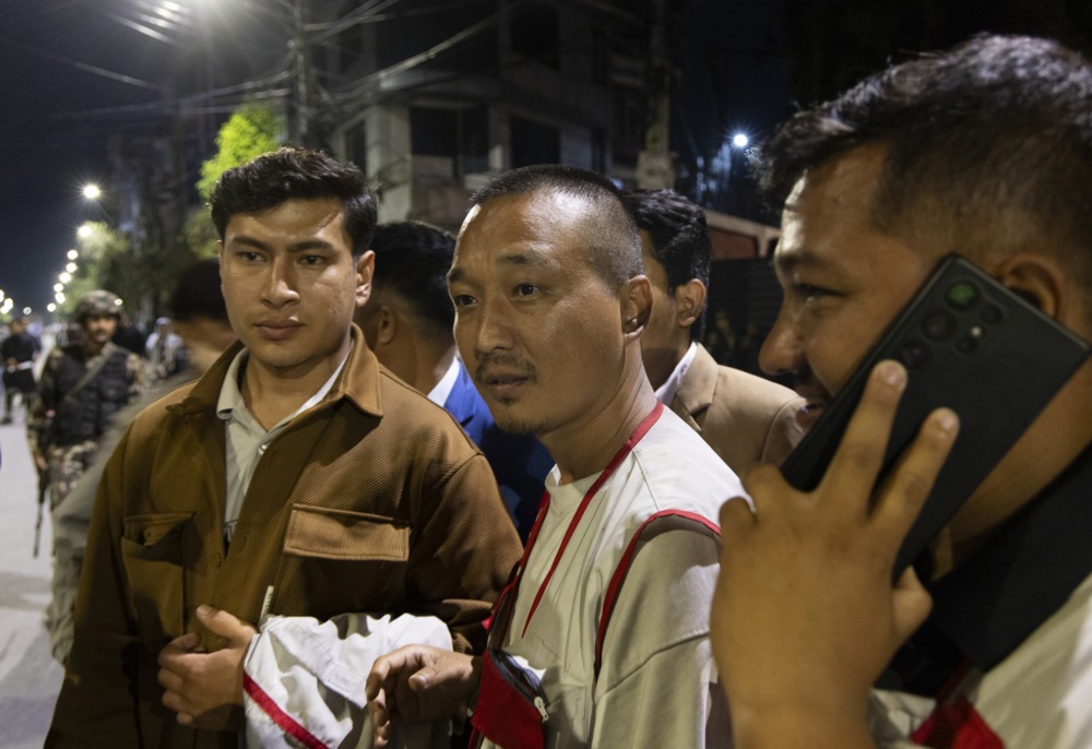 "Od Di-Džeja do revolucionara": Kako su mladi u Nepalu za samo nedelju dana svrgnuli vladu? 2 "Od Di-Džeja do revolucionara": Kako su mladi u Nepalu za samo nedelju dana svrgnuli vladu? 2