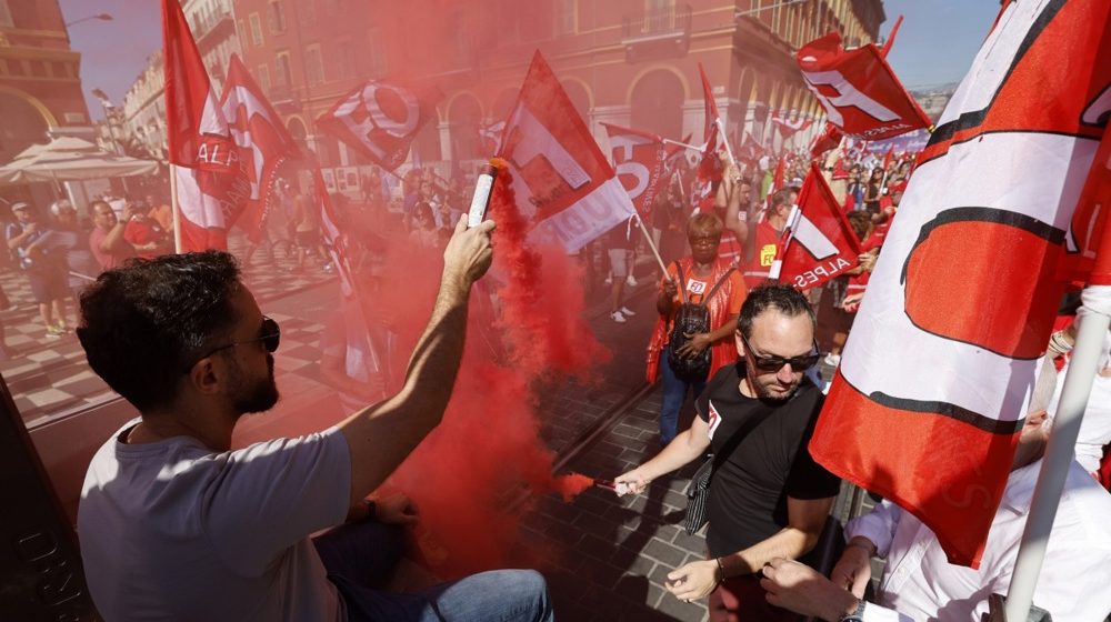 Pariz pod opsadom: Veliki protesti u Francuskoj, više od 90 uhapšenih, policija "doliva ulje na vatru" (FOTO, VIDEO) 1