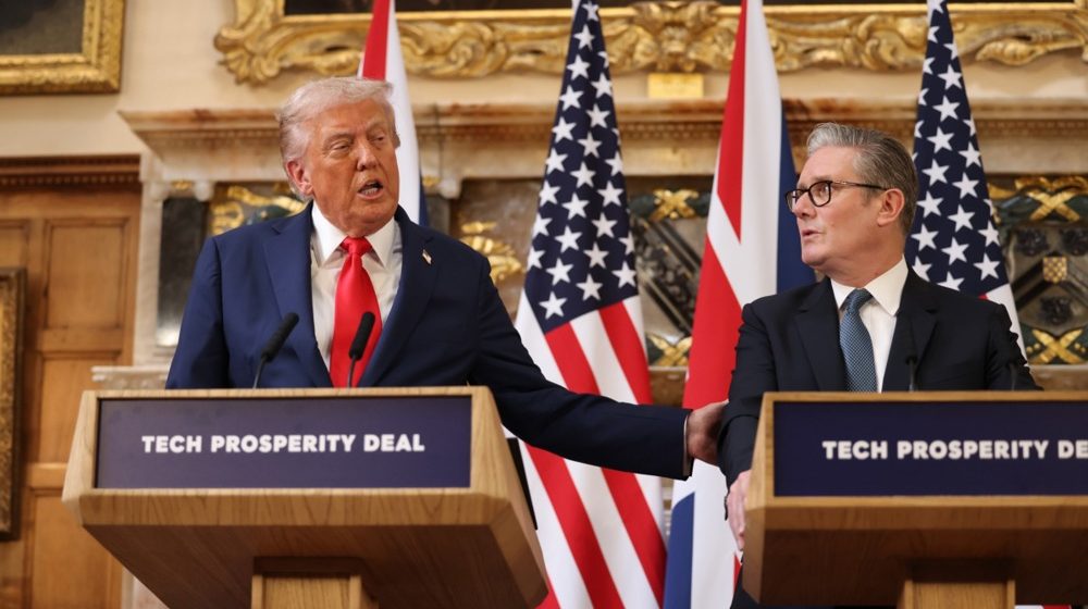 I konferencija za novinare je bila pažljivo izrežirana: Šta je Britanija dobila od posete Trampa? 1