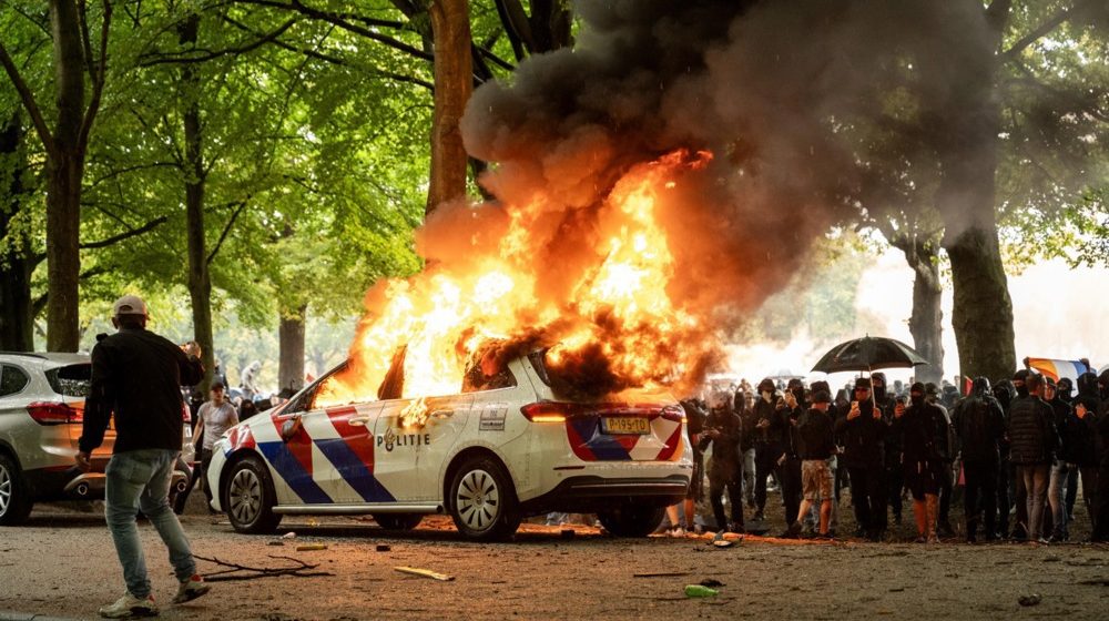 Nasilje na desničarskim demonstracijama u Holandiji pred izbore 1