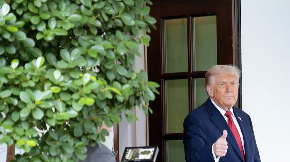 Najveći masovni događaj u istoriji SAD: Kao deo Trampovog programa više od 100.000 federalnih radnika daje otkaz 1