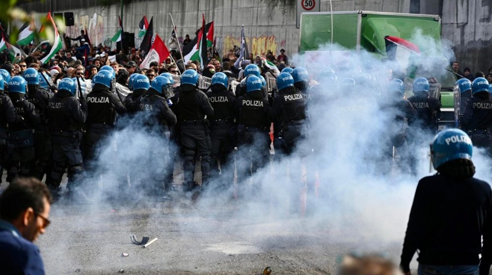 Propalestinske demonstracije u Torinu: Kamenje, dimne bombe i sukobi sa policijom 1