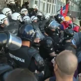 "Vučić pozvao - potpuni debakl": Kako regionalni mediji pišu o Srbiji? 3