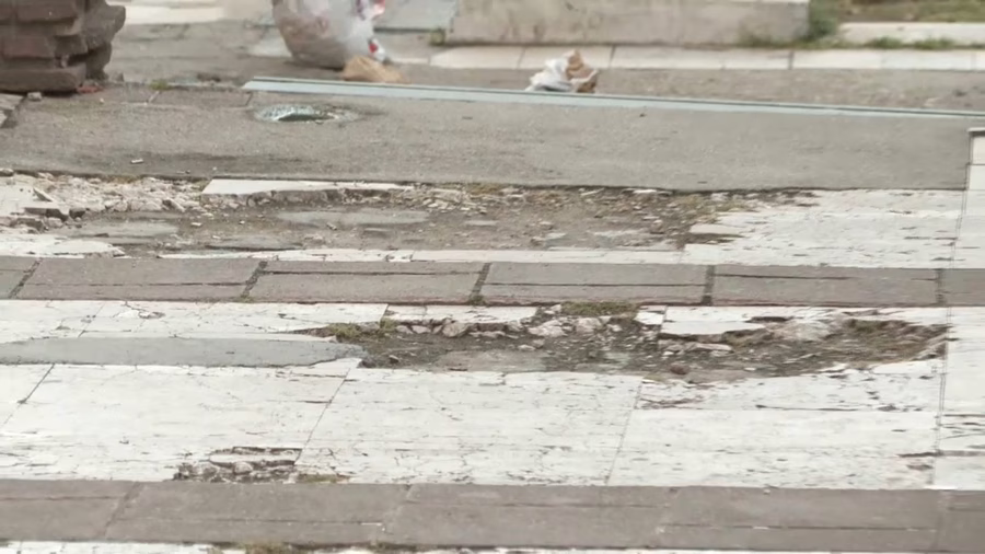 Devastiran plato ispred Filozofskog fakulteta, čeka se tender koji je Šapić najavio za jesen 2