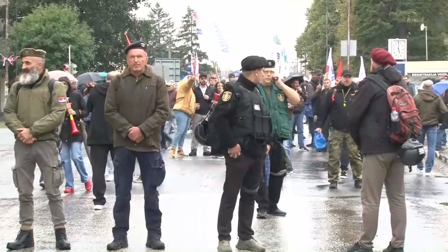 Povređena dva policajca u Bogatiću 1