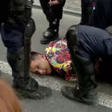 Privođenje kod RTS-a, policija potisnula građane do Paliluske pijace (VIDEO) 6