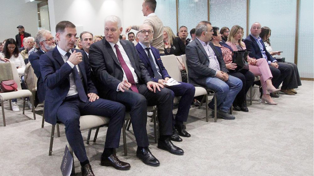 Novi DSS: Projekti u budžetu rezervisani za uski krug odabranih delova grada 8