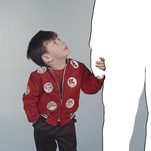 Treba li ikada da prekinete odnose sa roditeljima 2 Dete drži za ruku ilustraciju čoveka