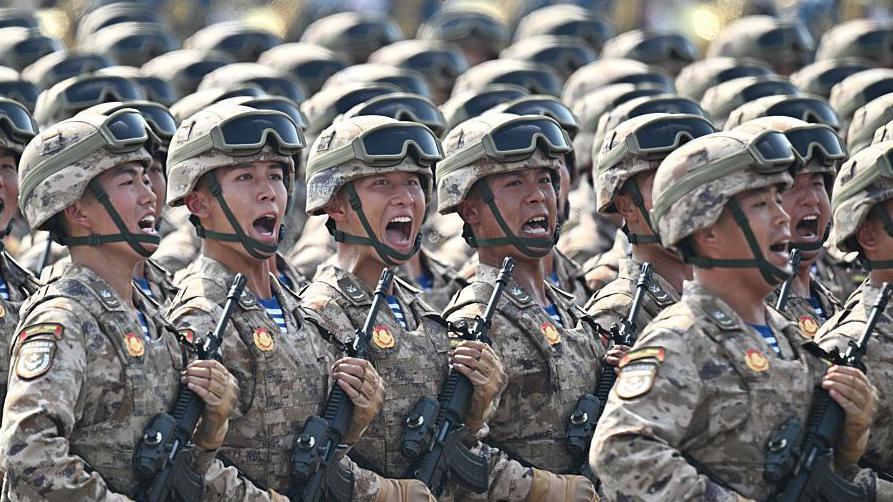 Velika vojna parada u Pekingu: 'Kina je nepobediva' 1 vojna parada u pekingu, kineski vojnici marširaju