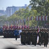 Vojnik kažnjen zbog mahanja studentima i građanima: Bošković i Prelević upozoravaju na apsurdnost ove situacije 12