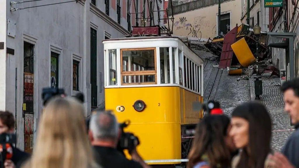 Nesreća na čuvenoj žičari u Lisabonu: Broj poginulih porastao na 16 1 žičara u lisabonu, žičara Glorija u lisabonu, smrskana žičara u lisabonu
