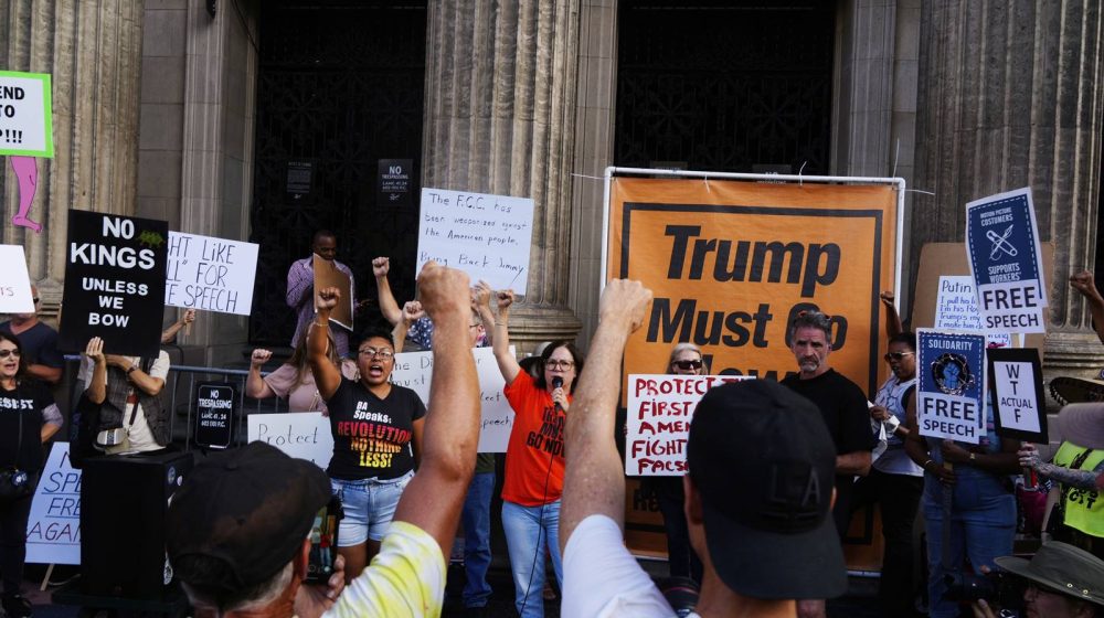 Emisija Džimija Kimela se vraća na televiziju nakon talasa protesta i osuda na račun kompanije Volt Dizni 1