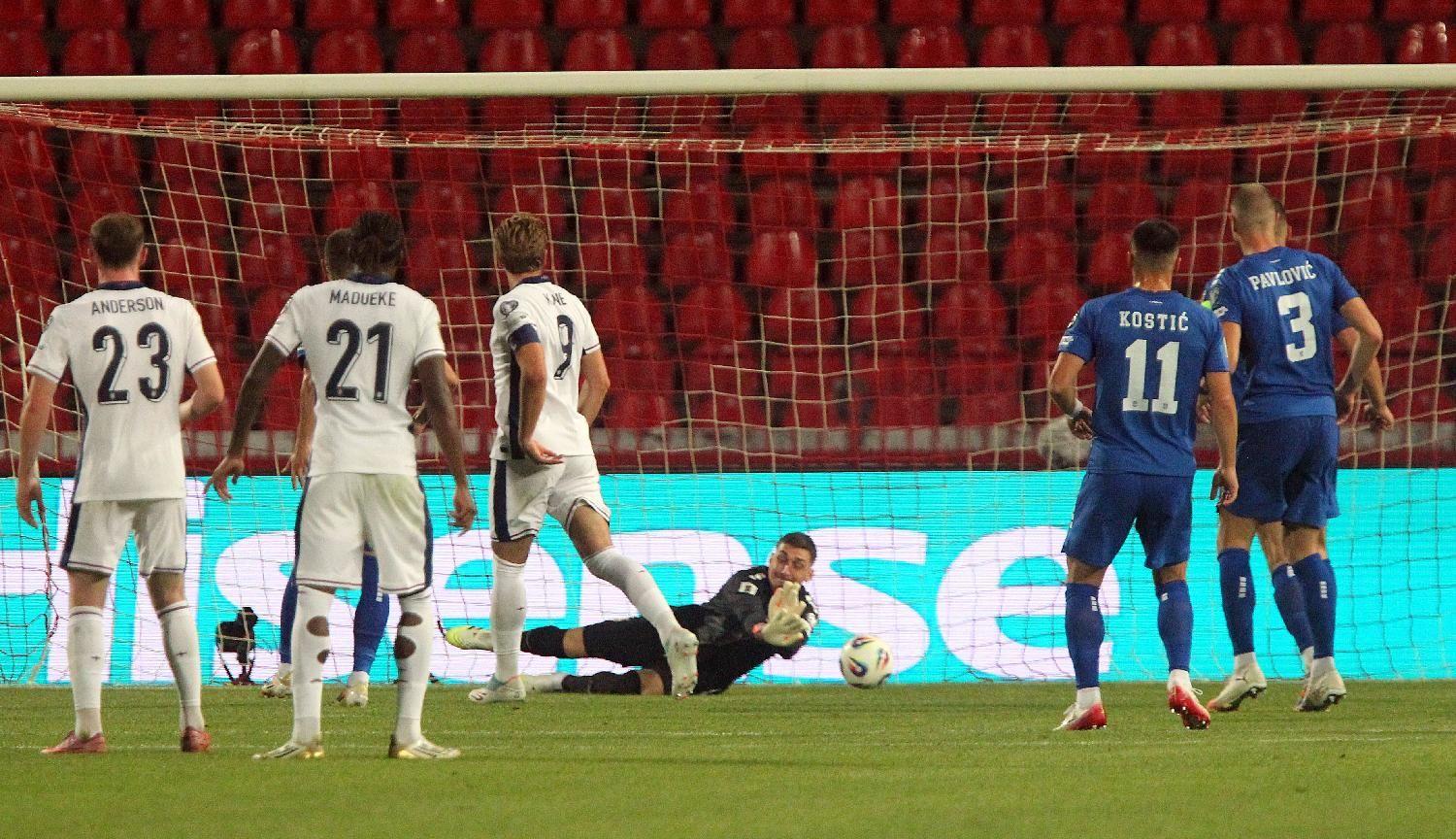 Srbija-Engleska: Brodolom i incidenti na tribinama - u fotografijama 13 srbija - engleska