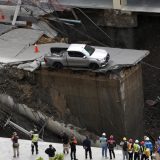 Ogromna rupa od 30 metara otvorila se na ulici u Bangkoku (FOTO, VIDEO) 1