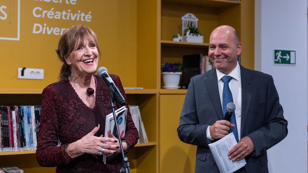 Simbolična poruka o vremenu u kojem živimo: U Francuskom institutu otvorena izložba „30 godina Galerije Haos, 3 decenije saradnje“ 1